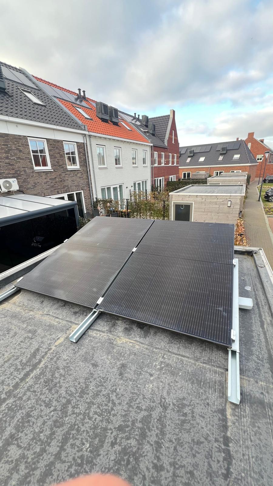 CJX Solar – Plug & Play Zonnepanelen met stekker
